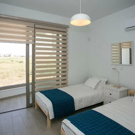 Semesterbostad 3b New Delux Pool - Dhekelia Beach Area Larnaca