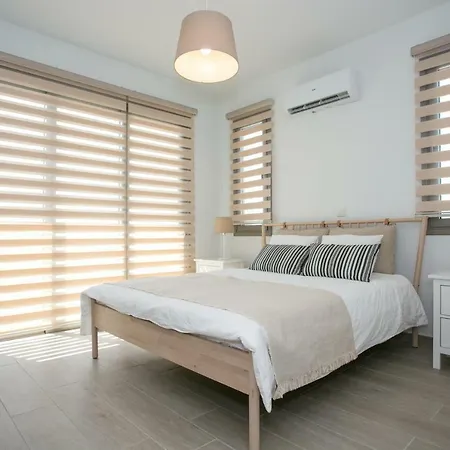 Semesterbostad 3b New Delux Pool - Dhekelia Beach Area