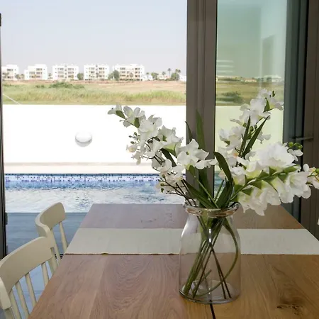 3b New Delux Pool - Dhekelia Beach Area Semesterbostad *