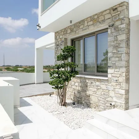 Semesterbostad 3b New Delux Pool - Dhekelia Beach Area