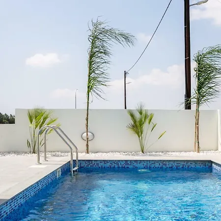 3b New Delux Pool - Dhekelia Beach Area * Larnaca